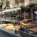 La Petite Oasis, Newly Renovated