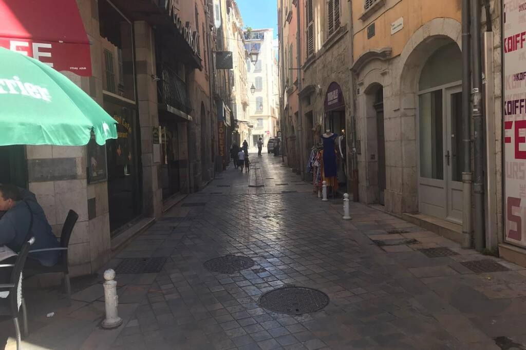 La Petite Oasis, Newly Renovated